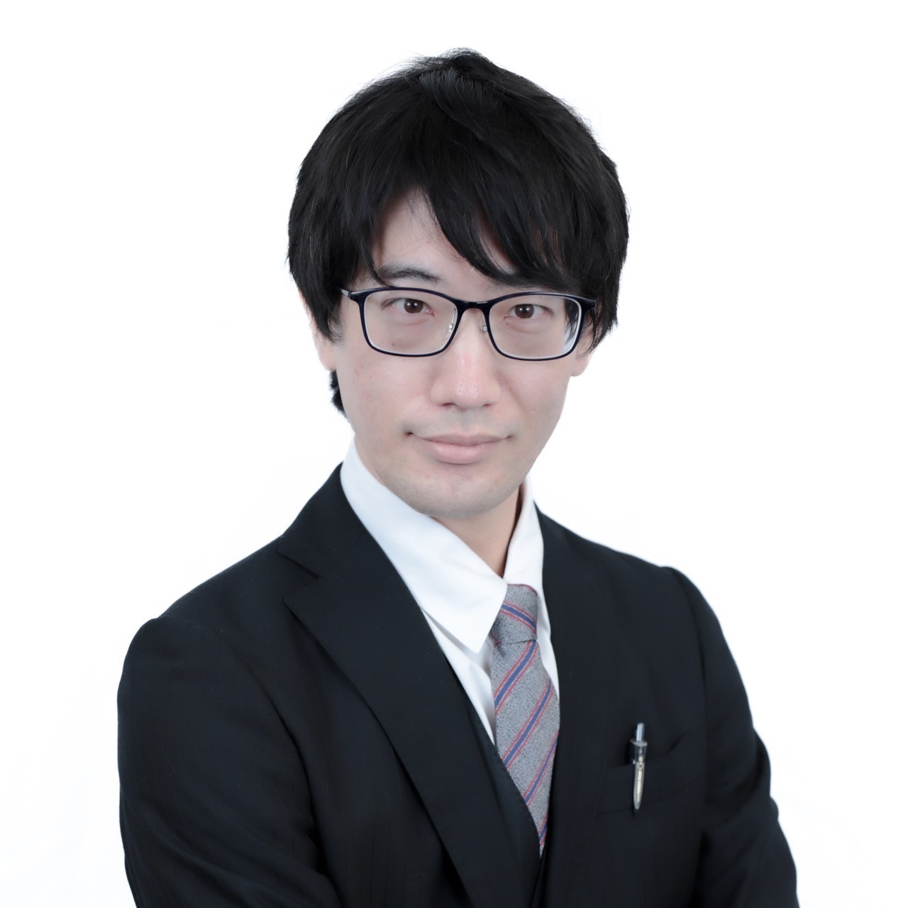 東悠介